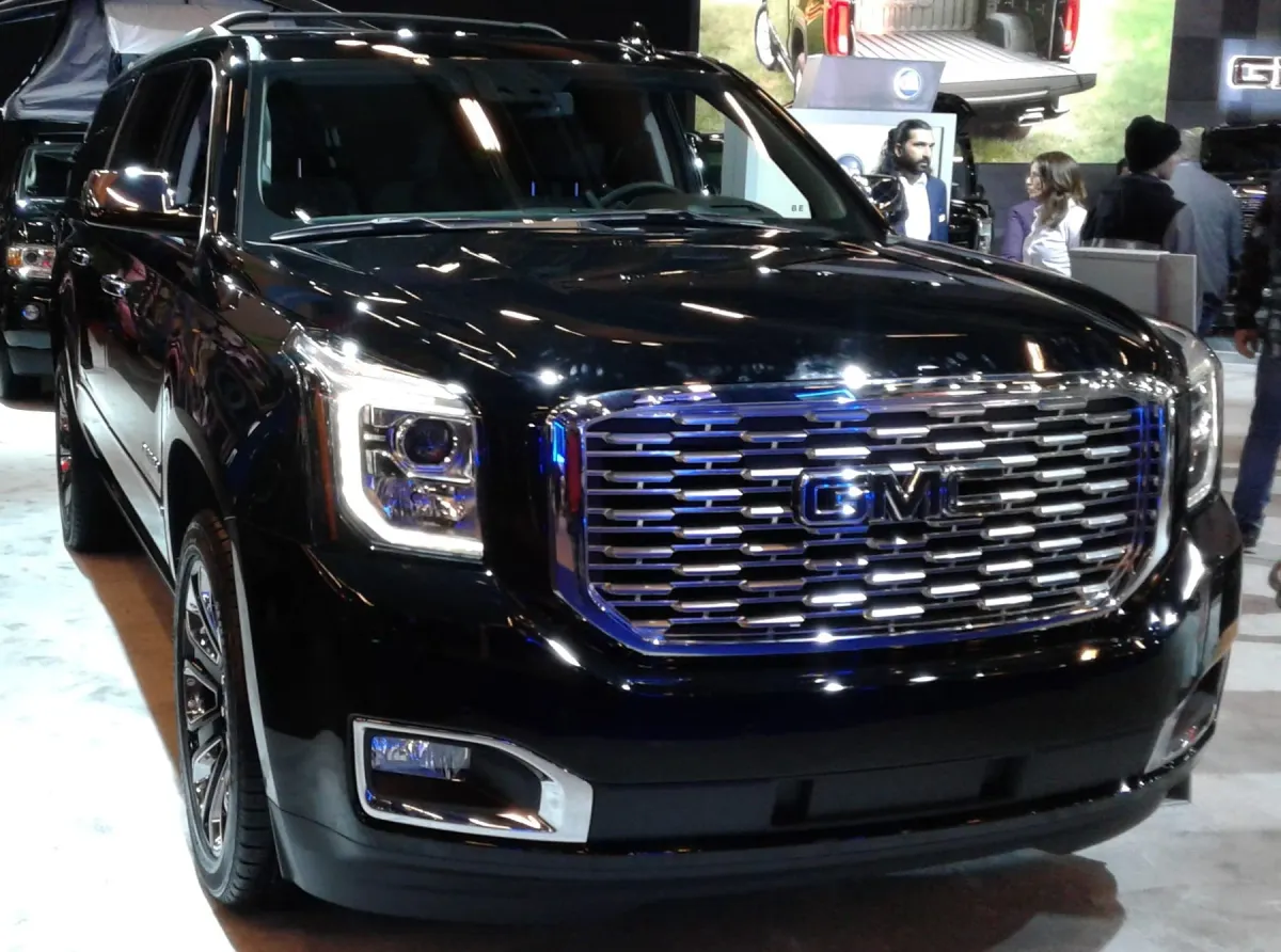 GMC Yukon Denali 2019